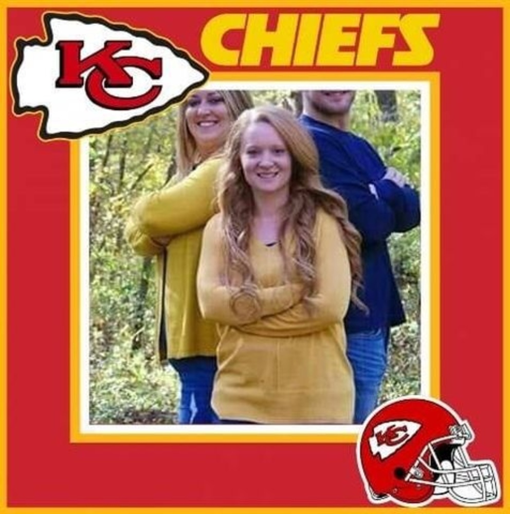 Meet your Posher, Lisa Her 3 Grown Kids And My Mom Her Grandpa And My CHICA